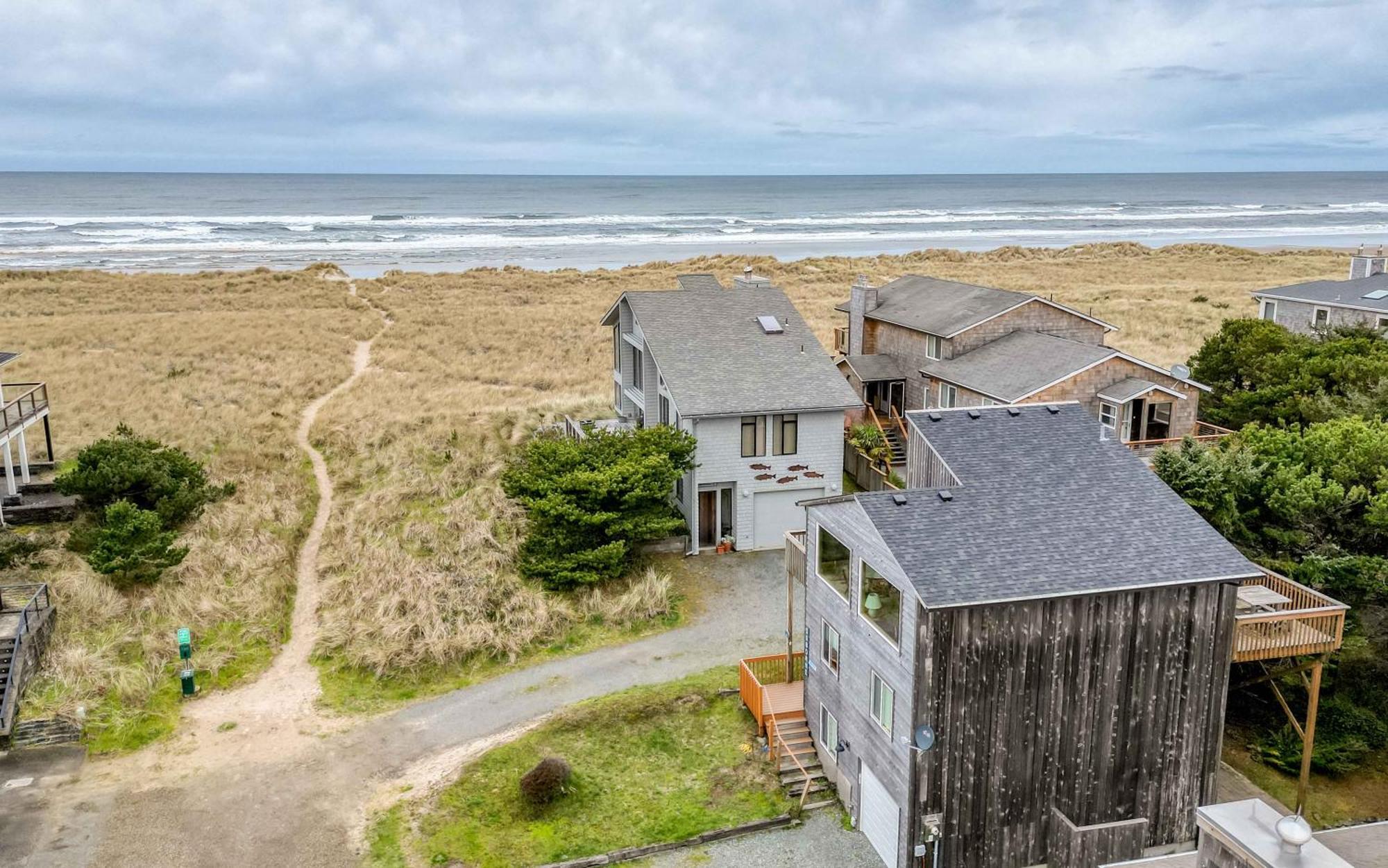 Osborne Beach House Manzanita Exterior photo